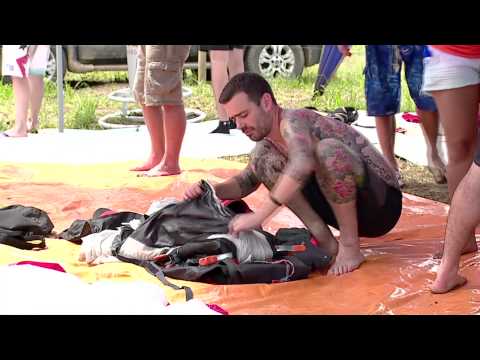 Taking Flight - World Wing Suit Race in Brazil Taking Flight - World Wing Suit Race in Brazil klip izle