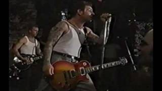 Watch Social Distortion Born To Lose video