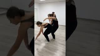 Duo Combination Contemporary Dance Tricks