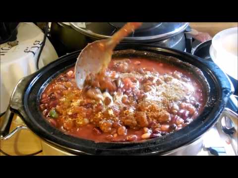 VIDEO : beef and sausage slow cooker chili -  ...