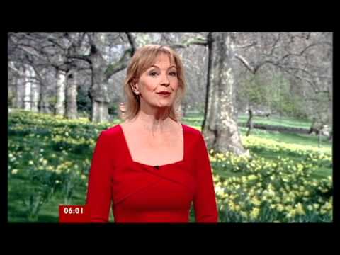 Carol Kirkwood Figure Hugging Dress Breakfast 05Apr2012