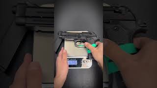 全行程 ベレッタ M92Fフィンガーアクションブローバック スプリングライブカート式 ハンドガン風おもちゃ銃