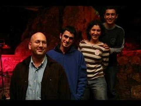 Pinhani - ''Ne Güzel Güldün orjinal''(zaman beklemez 2008) Pinhani - ''Ne Güzel Güldün orjinal''(zaman beklemez 2008) klip izle