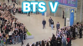 BTS V:Taehyung | Airport Arrival