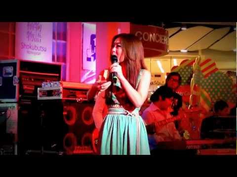 "ตุ๊กตาหน้ารถ" by ลุลา (Lula) @ "Shokubutsu 4D Like Concert" thumb