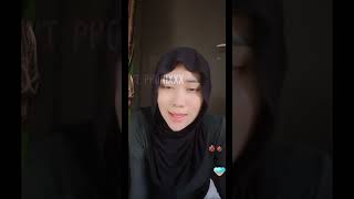 Live Tia Apriyani Part 1