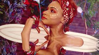 Sugar Kawar - Sous Son Charme Clip Officiel 2018