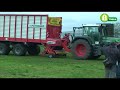 Gyakorlati gépbemutatón a Pöttinger és az Armatrac traktorok