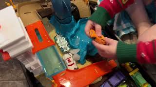 Hot Wheels Color Shifters Sharkport Showdown