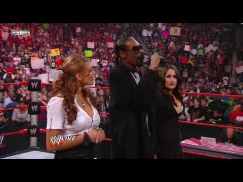 WWE Raw Highlights- Snoop Dogg Guest Hosts