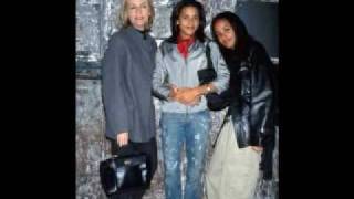 Watch Aaliyah Best Friends video