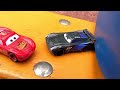 Lightning McQueen und Spielzeugautos von Cars 3. Videos für Kinder