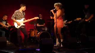 Sydney Ranee' - Drop My Guard (Live)