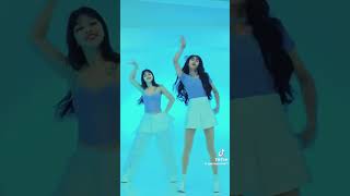 Innah Bee X-O-X-Z Ivexoxz Dance Girls Viral