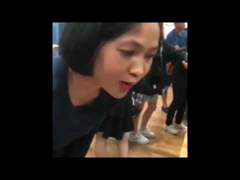 Trúng thương mại thời trang UNI QLO của Nhật Bản đầu tiên Sài Gòn