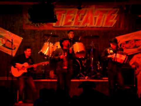El Zorro Estrada - Leonardo's