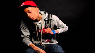 Watch Wiz Khalifa Dessert video