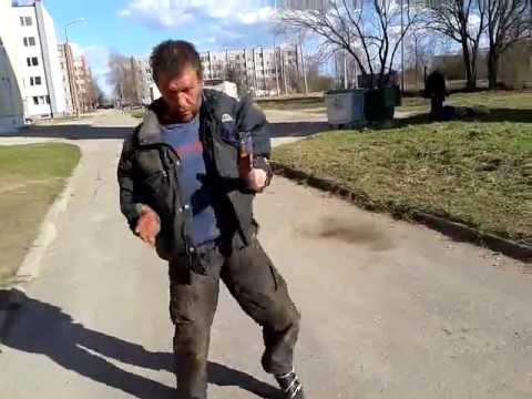 Музыка все танцуют с бомжами скачать