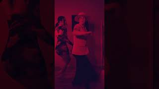 Madga Y Valeria Bailando Bachata - Chayanne