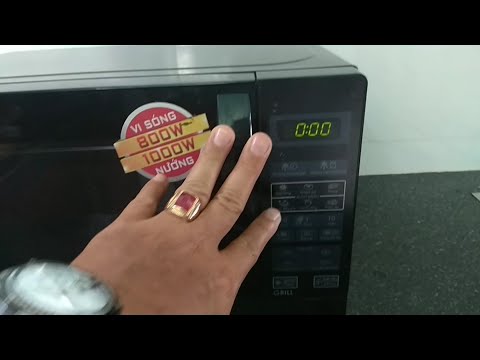 Sử dụng lò vi sóng đúng cách nấu nướng thức ăn trong tích tắc.