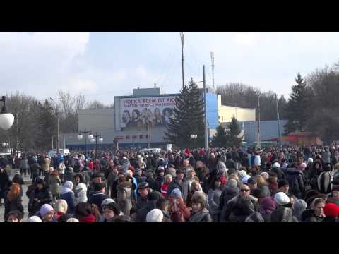 Памятник Высоцкому, Харьков, 22.02.14. Харьковский съезд за януковича, митинг в поддержку власти