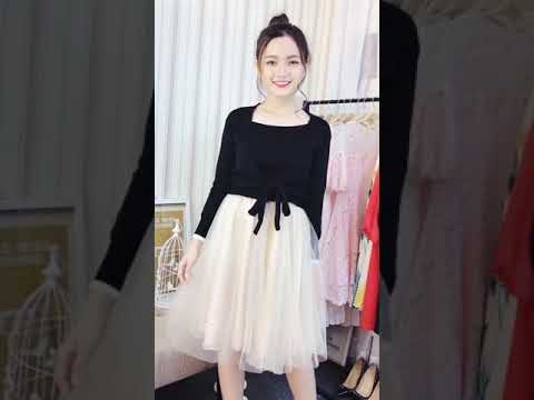 Đầm len xòe phối chân váy ren lưới