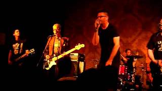 Watch Swingin Utters Bent Collector Of 1000 Limbs video