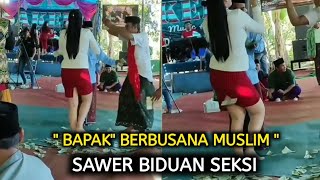 Momen Dimana Seorang Bapak-Bapak Menari Bersama Biduan I