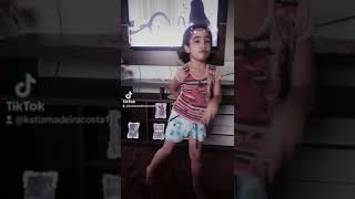 Esta Menina Ama Dançar