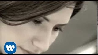 Watch Laura Pausini Inesquecivel video