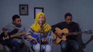 ANJI MENUNGGU KAMU Cover by Ferachocolatos ft Gilang & Bala 1