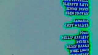 Watch Tracy Beaker Theme Tune video