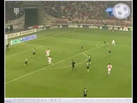 Top 7 Goals of Wesley Sneijder in the seasons 2005/2006 and 2006/2007.