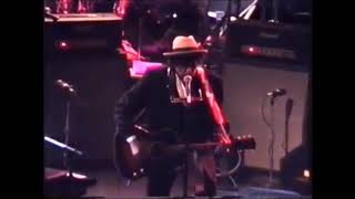 Watch Bob Dylan Wiggle Wiggle video