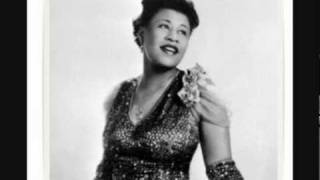 Watch Ella Fitzgerald Early Autumn video