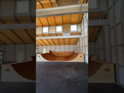 Building the perfect mini ramp in a barn‼️🤯🛹✅ filmed by @DrSalsaVerde #skateboarding #skate