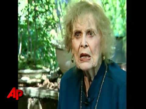 'Titantic' Costar Gloria Stuart Dies at 100