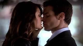 The Vampire Diaries 4x18 Elena & Elijah Kiss