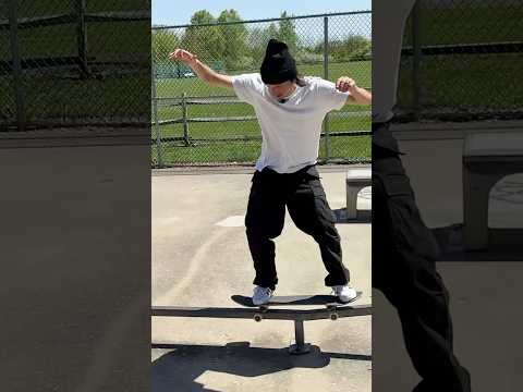 every inch counts 🤣 #skateboarding #tomasta