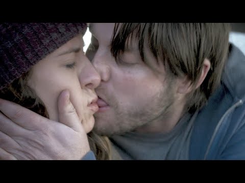 In the Dark 3x10 / Kiss Scenes