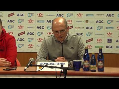 Tiskov konference hostujcho trenra po utkn se Zlnem (15.10.2016)