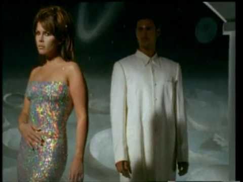 Seren Serengil - Bu Gecenin Hatrına Seren Serengil - Bu Gecenin Hatrına klip izle