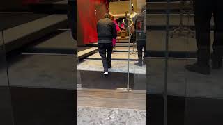 Walk In To The Week