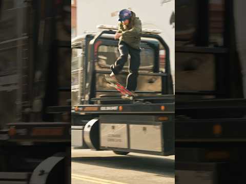 🚛 Andy Front Blunts A Truck!
