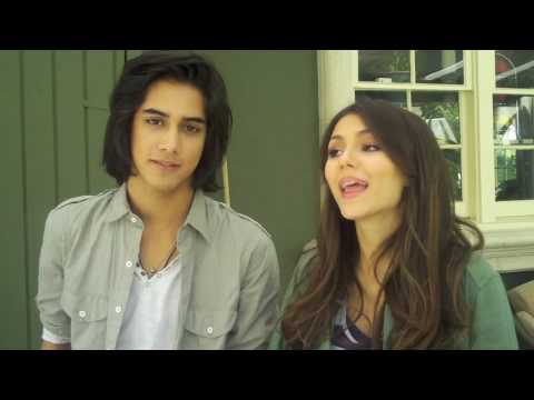 VICTORIOUS stars Victoria Justice and Avan Jogia goof around and pretend to