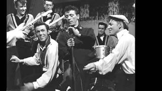 Watch Gene Vincent Over The Rainbow video