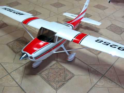 RC Airplane / Aeromodel CESSNA 182 (500 class) Flaps Movement RC Airplane / Aeromodel CESSNA 182 (500 class) Flaps Movement