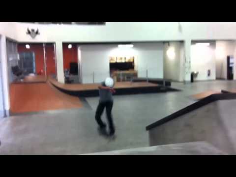 ECOTD9: Nickoshie nollie back one