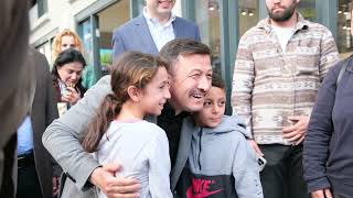Hamza Dağ İzmiri Dünyada En Çok Kim Sever? Biz Tabii Ki..