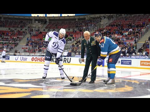 День таможни: торжественное вбрасывание на матче ХК "Сочи"